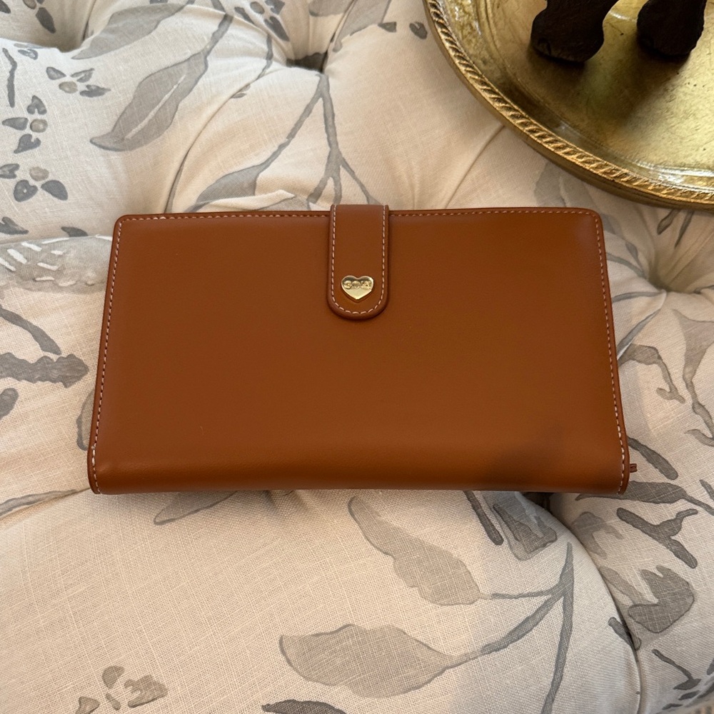 Stoney Clover Lane Small Travel Wallet